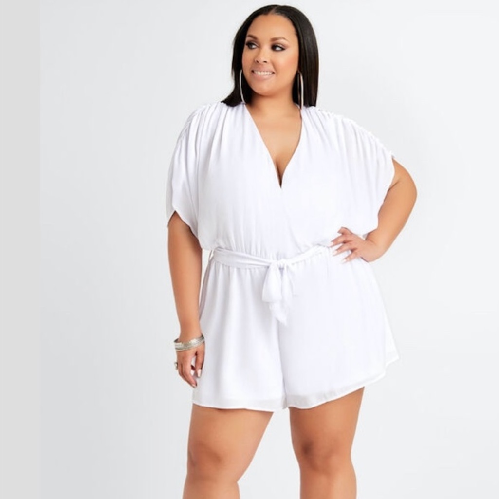 Brand New Ashley Stewart White Angel Dolman Romper Size 14